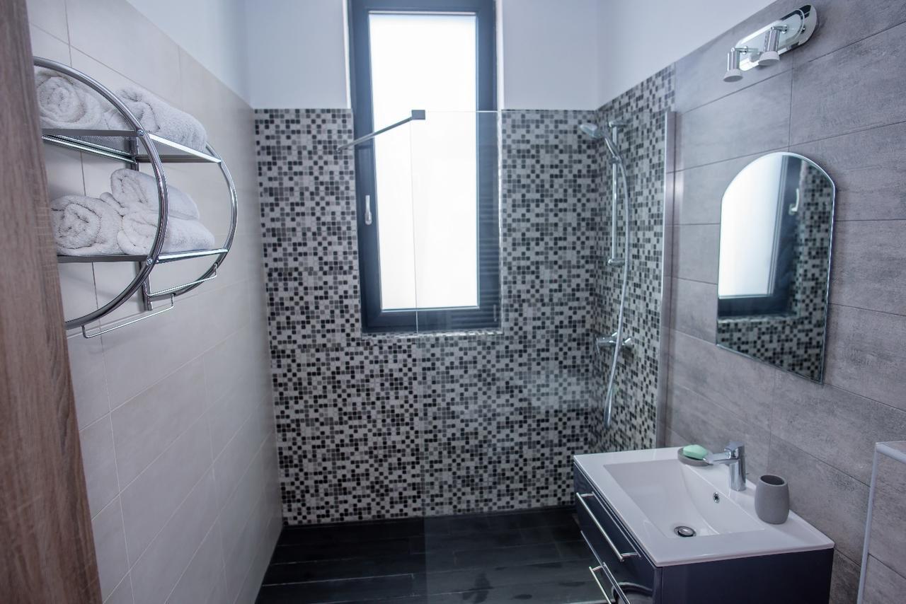 Constantinos Apartment Mamaia Nord Navodari Exterior photo